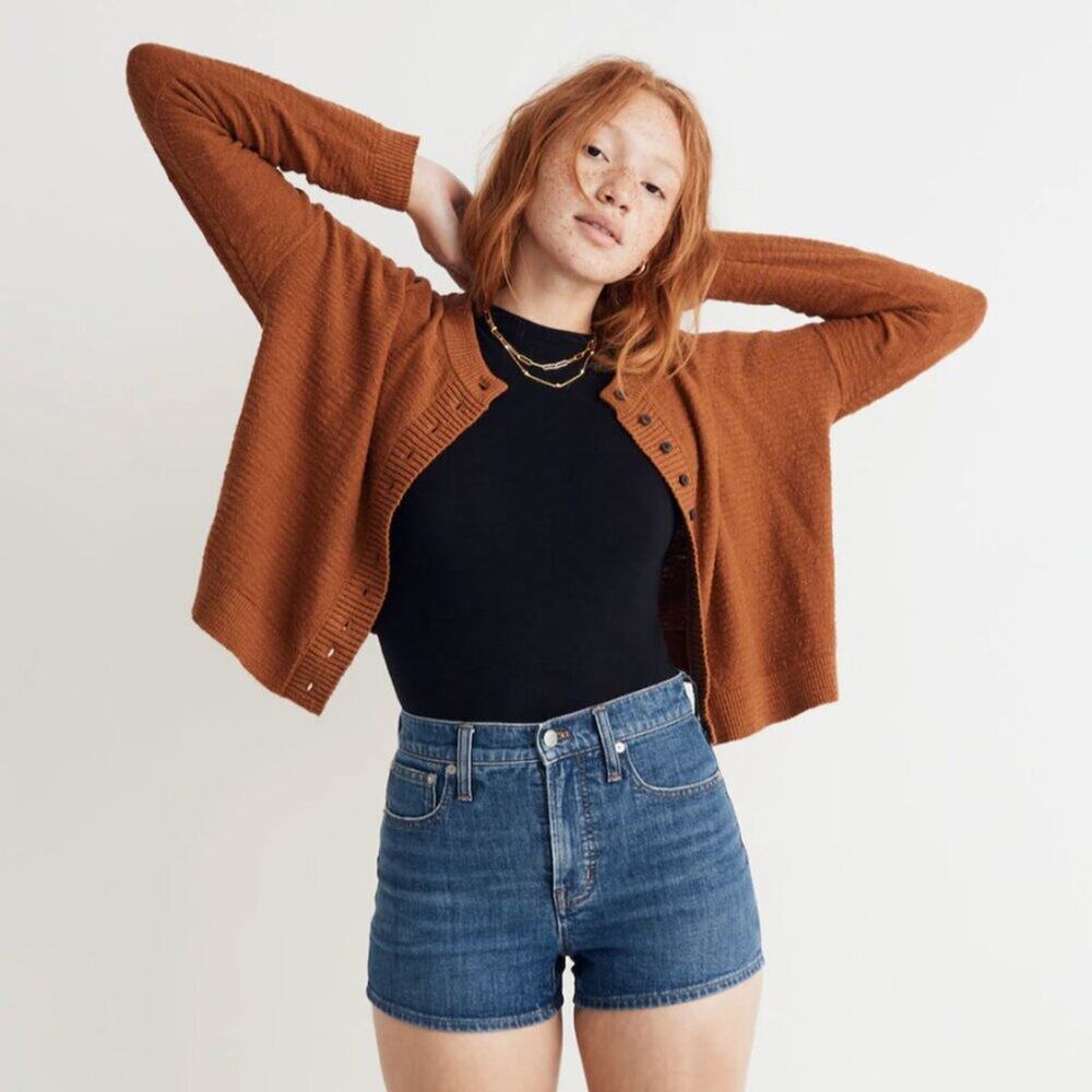 Madewell Brampton Crop Cardigan Sweater in Warm Coffee